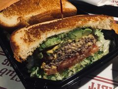 -The Habit Burger Grill 哈比特汉堡(复兴soho店)
