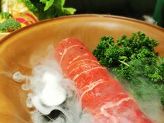 -三出山火锅(南京万象天地店)