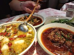 -耙吉吉川味小酒馆(本地人回头店)