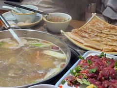 -乡土黄·鲜牛肉火锅·小龙虾(兴业街店)