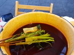 -拈签一笑黄牛肉辣卤串串