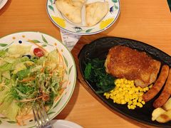 香辣烤肠配黑椒鸡排-萨莉亚意式餐厅(深圳北站店)