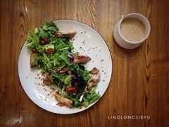 牛油果烤鸡藜麦沙拉-LYFATTI 莱芙缇(赣水路店)