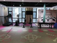 -思迈威健身(积玉桥万达店)