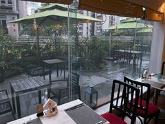 -深圳富苑皇冠假日套房酒店