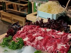 -鹿鸣山草本茶香火锅(园西路店)