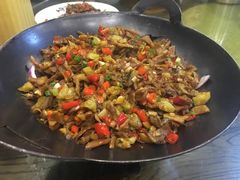 手抓扇子骨-钟掌勺忘不了地道湘菜(新天地假日广场店)