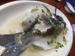 清蒸脘鱼-香竹农庄•传统竹筒饭(十年店)