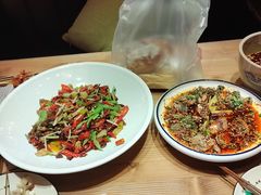 -临界音乐酒馆·小龙虾·江湖菜(华熙LIVE·鱼洞店)