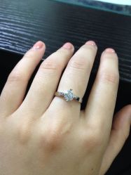 -威德钻石-克拉钻大本营(南京东路店)