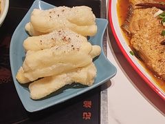 -黄记煌三汁焖锅(新佳丽江汉路店)