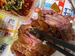 -沃尔玛(前山店)