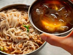 -正宗杨记普洱酸醋米线(总店)