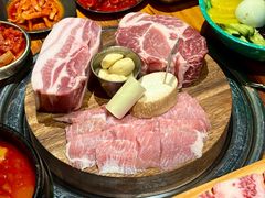-唯成•韩国炭火烤肉 유성고기