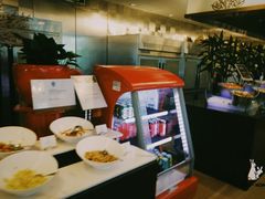 -圣丰索菲特·2 On 988 Café 自助餐厅