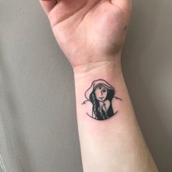 -SNOW TATTOO STUDIO