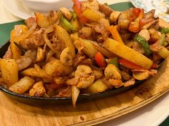 铁板猪肉-老井俄式餐厅