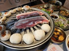 -草家酱蟹炭火烤肉店(珲春南路一店)