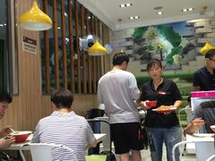 大堂-牛吃草牛肉面(甬港南路店)