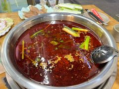 -肖肖酸萝卜鱼火锅(总店)