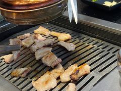 -臻牛烤肉