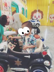 -爆米花儿童美发乐园