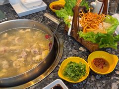 -一席地·本地鸡窝·杭帮鸡火锅(萧山银隆百货店)