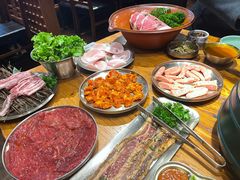 -韩景台烤肉(八大处店)
