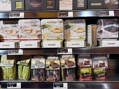 -文艺复兴百货(米兰大教堂广场店)