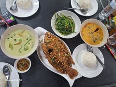 -Kat's Kitchen