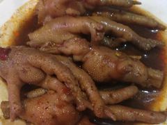 -爆炸头阿姨小四川正宗川味小吃(无任何分店)