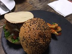 -HIGH FIVE哈福手工汉堡(桂林路店)