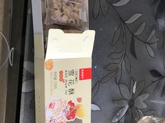 -良品铺子(白云新世界店)