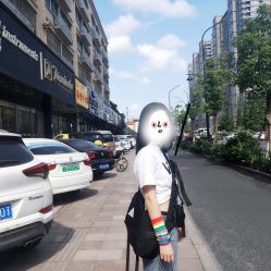 -苑苑发型设计
