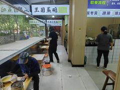 -王菊美食街·王菊面馆(总店)