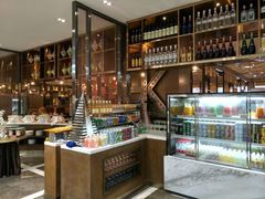 -小天鹅戴斯酒店鲸鲨百汇创作料理