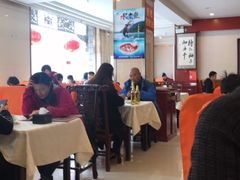 大堂-鑫巴蜀小镇 · 水煮鱼专研店(玉桥店)