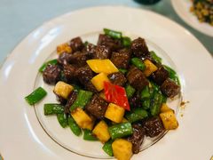 -黄浦江游览十六铺3号码头网红自助餐