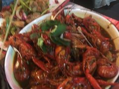-虾弄弄海派小龙虾·牛羊蝎子火锅