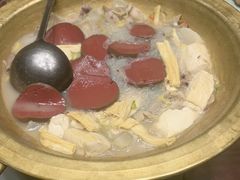 -霄汉牛三鲜湖北砂锅菜(万松园2店)