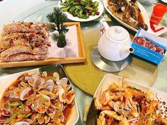 -三亚火车头万人海鲜广场