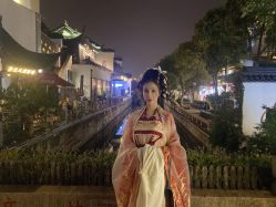 -一揽芳华汉服旗袍体验馆(拙政园店)