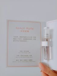 -气味图书馆