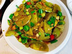 青番茄炒腊肉-邵老爹老杭州白斩鸡·家常菜(建国北路店)