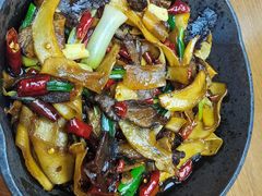 -云海肴·汽锅鸡·云南菜(天山百盛优客店)