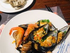 -四海一家自助餐(益田假日广场店)