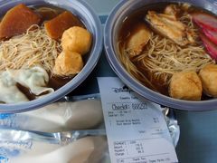 云吞面&鸡翼面-彗星餐厅(香港迪士尼乐园)