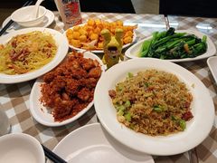 -新大咀港式茶餐厅(宝山万达店)