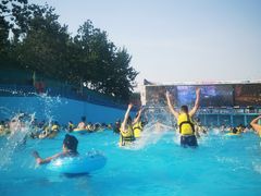 -欢乐水魔方水世界