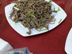 -溢心园香河肉饼总店